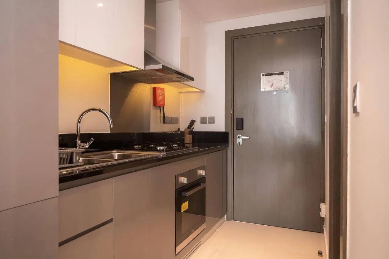 Daire Luton Vacation Homes - Damac Maison Prive Studio, Canal View, Dubai - 16Ab03