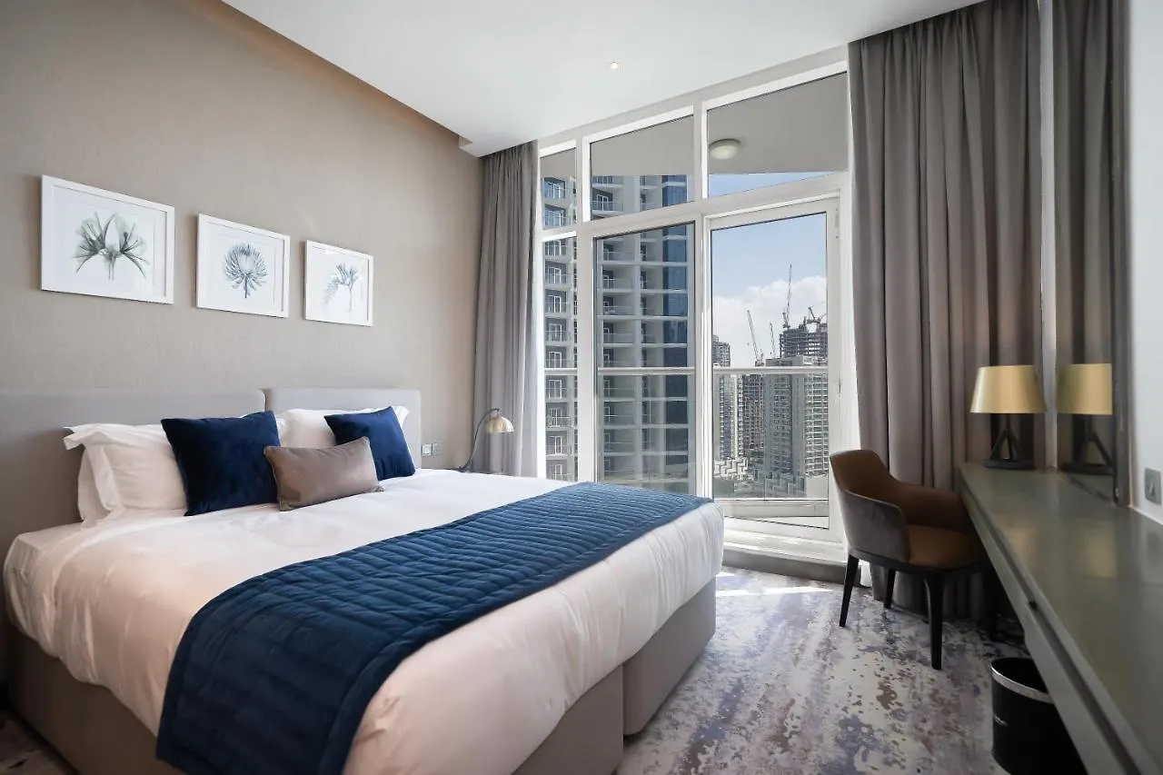 Luton Vacation Homes - Damac Maison Prive Studio, Canal View, Dubai - 16Ab03